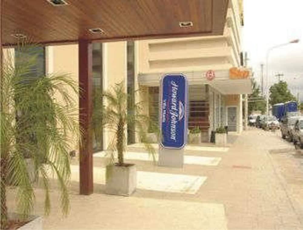 Howard Johnson Villa María Hotel y Casino Exterior foto