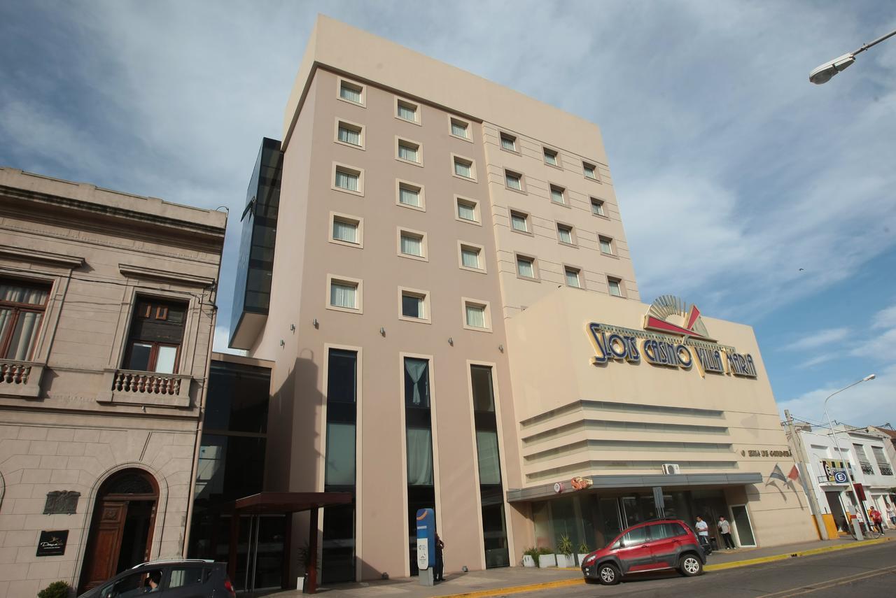 Howard Johnson Villa María Hotel y Casino Exterior foto